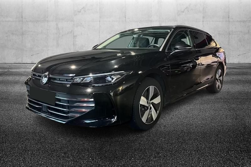 Usata VW Passat Business 150 CV (110 kW) 2024 Nero metallizzato Station wagon