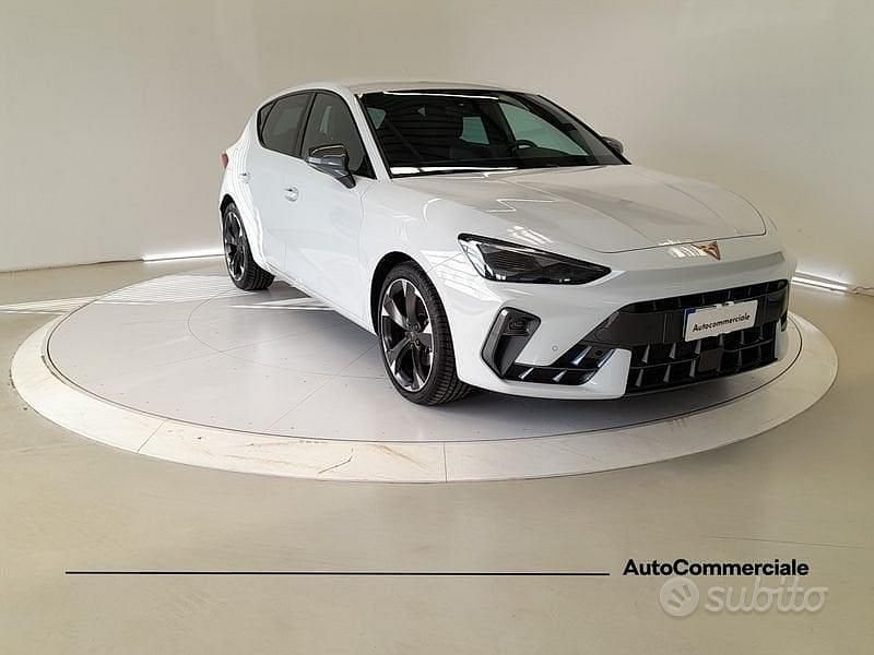 Usata Cupra Leon 150 CV (110 kW) 2025 Bianco Berlina