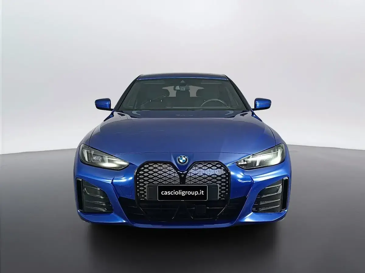 Usata BMW i4 249 kW (339 CV) 2025 Blu Berlina
