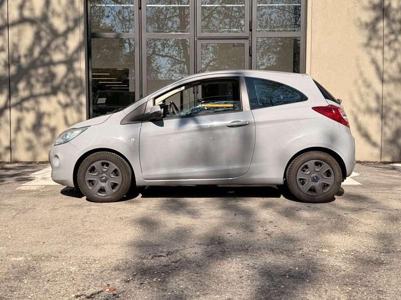 Usata Ford Ka 69 CV (50 kW) 2016 Grigio Utilitaria