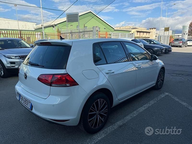 Usata VW Golf VII Allstar 110 CV (80 kW) 2018 Bianco Berlina