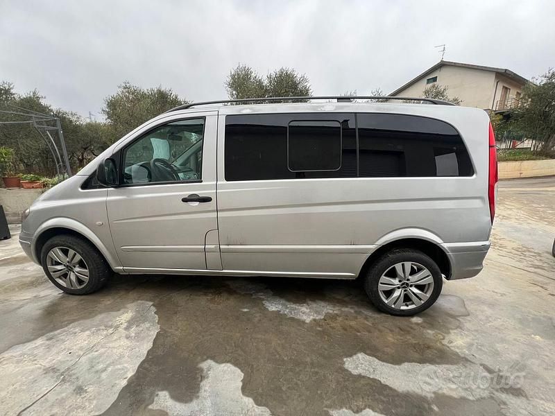 Usata Mercedes Vito 95 CV (69 kW) 2008 Grigio Furgone