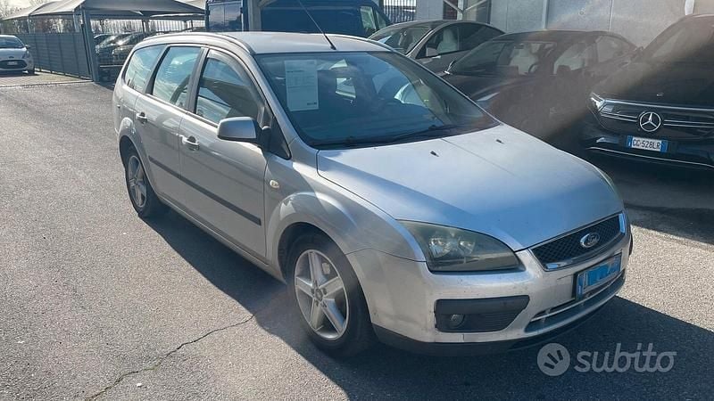 Grigio Usata 2007 Ford Focus S Station wagon | 1350 € (Ottimo prezzo) - Immagine 1/4