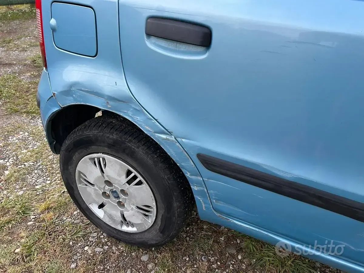 Usata Fiat Panda 60 CV (44 kW) 2005 Bluazzurro Utilitaria