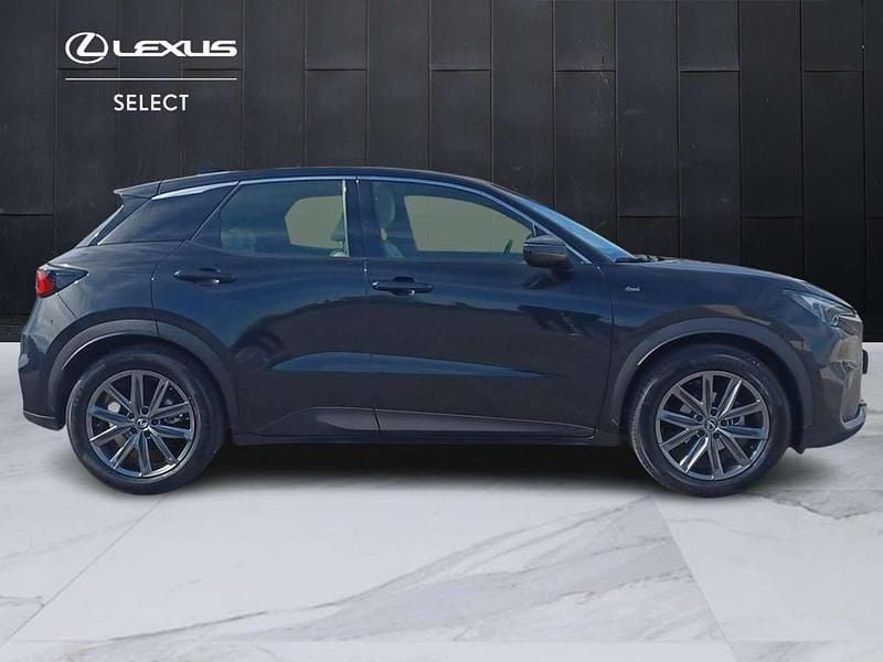 Usata Lexus LBX 91 CV (66 kW) 2025 Nero SUV