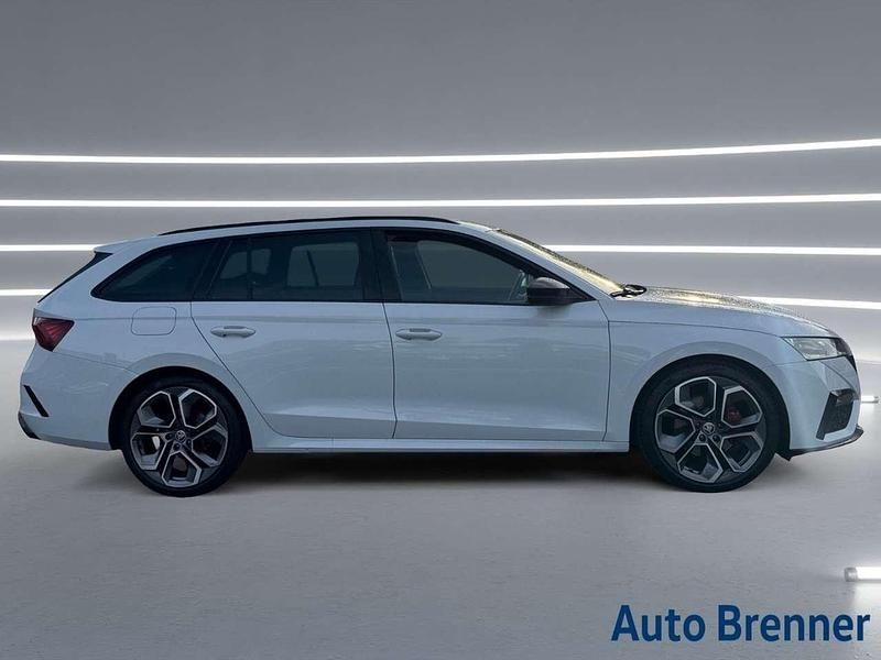 Usata Skoda Octavia RS 200 CV (147 kW) 2022 Bianco luna metallizzato Station wagon