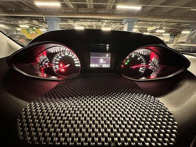 Usata 2015 Peugeot 308 SW Active Station wagon | 5500 € (Buon prezzo) - Immagine 1/4