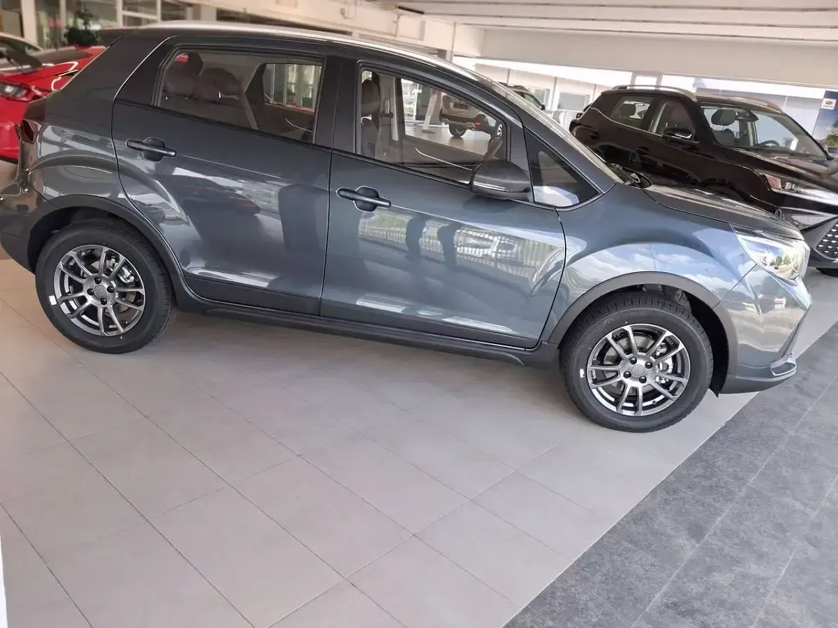 Nuova EMC QUATTRO 103 CV (75 kW) 2026 Grigio SUV