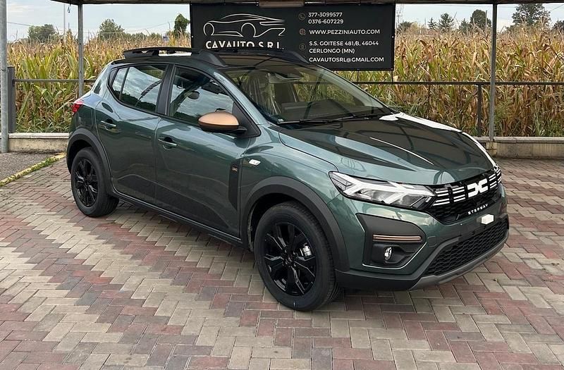 Grigio Nuova 2025 Dacia Sandero Extreme Due volumi | 18.990 € (Cara) - Immagine 1/4