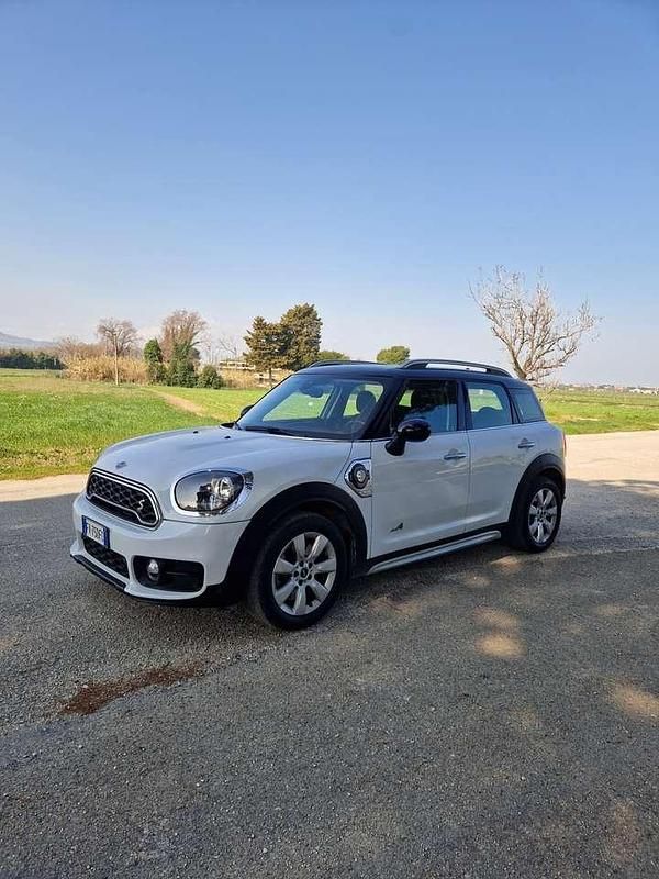 Usata Mini Cooper S Countryman Business 136 CV (100 kW) 2019 Bianco SUV