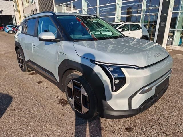 Nuova Kia EV3 Earth 50 kW (68 CV) 2026 Grigio metallizzato SUV