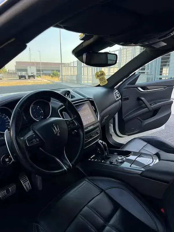 Usata Maserati Ghibli 250 CV (183 kW) 2017 Berlina
