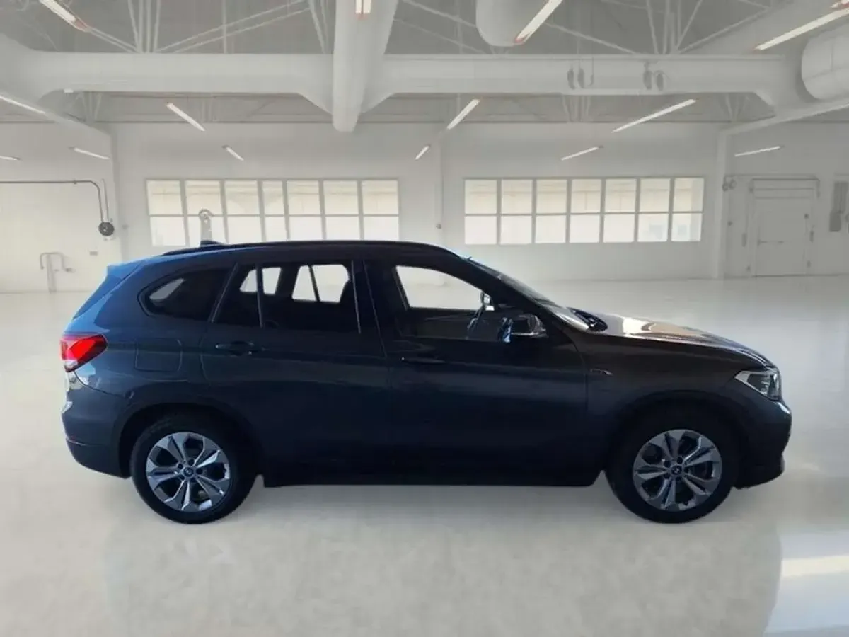 Usata BMW X1 Advantage 125 CV (91 kW) 2022 Grigio SUV