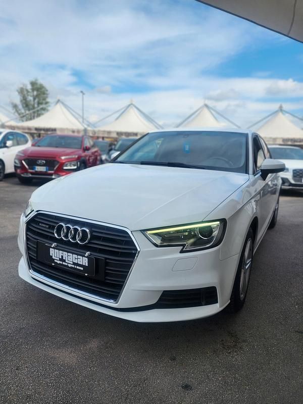 Usata Audi A3 183 CV (134 kW) 2018 Bianco Berlina