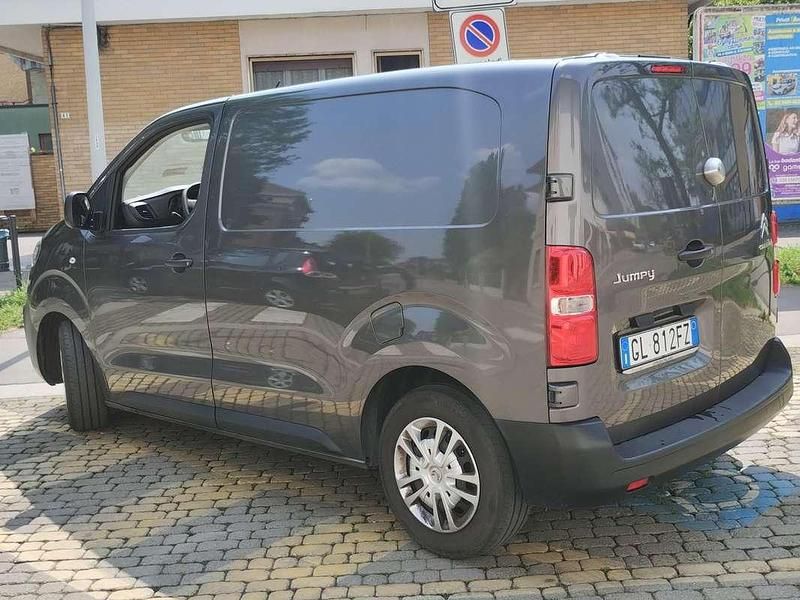 Usata Citroën Jumpy 102 CV (75 kW) 2022 Grigio Monovolume
