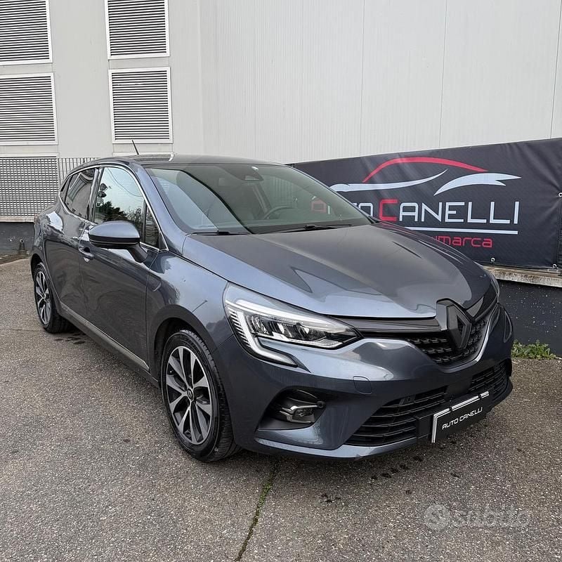 Usata Renault Clio V Intens 116 CV (85 kW) 2020 Grigio Berlina