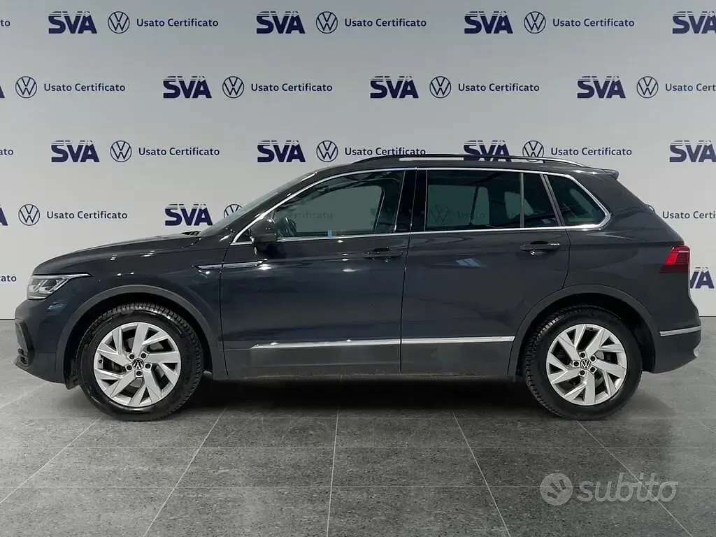 Usata VW Tiguan Elegance 150 CV (110 kW) 2023 Grigio SUV