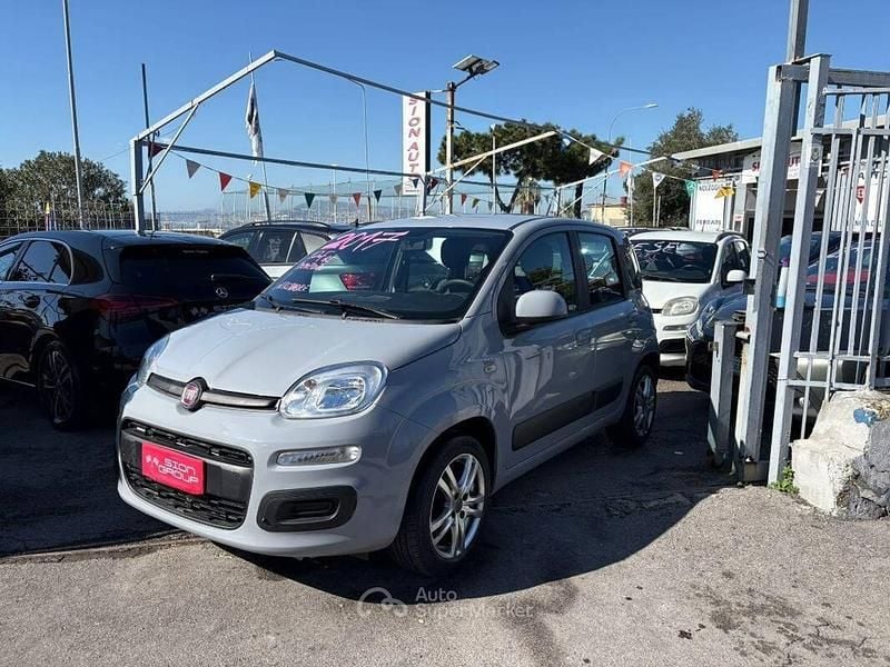 Usata Fiat Panda Lounge 69 CV (50 kW) 2017 Gray Utilitaria