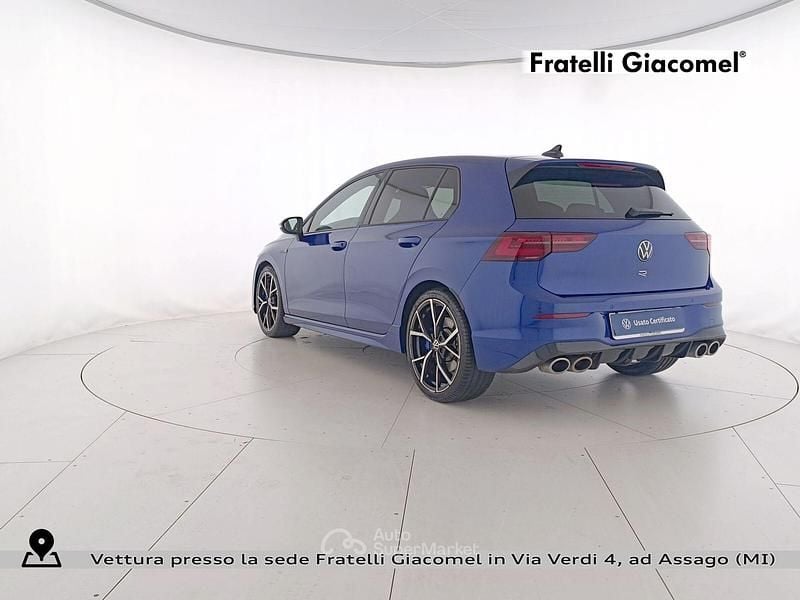 Usata VW Golf VIII R 320 CV (235 kW) 2023 Lapiz blue metallizzato Berlina