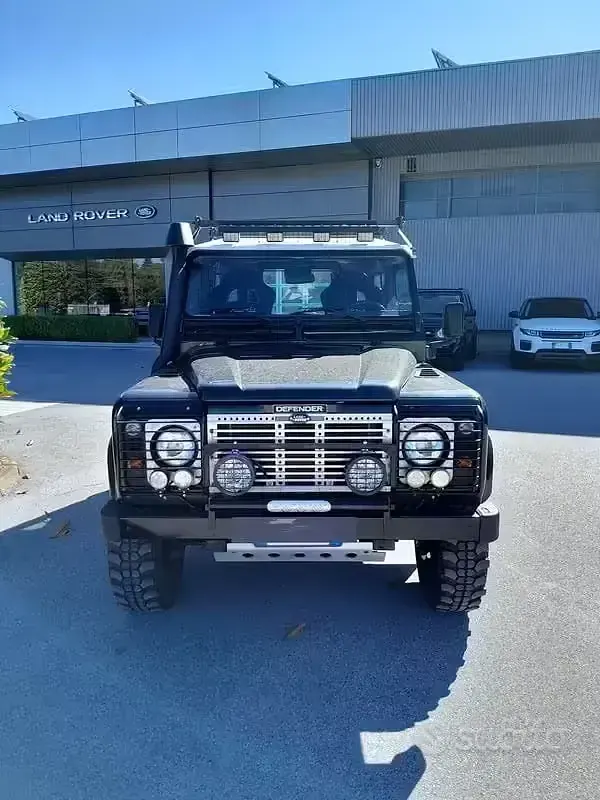 Usata Land Rover Defender 122 CV (89 kW) 2003 Verde SUV