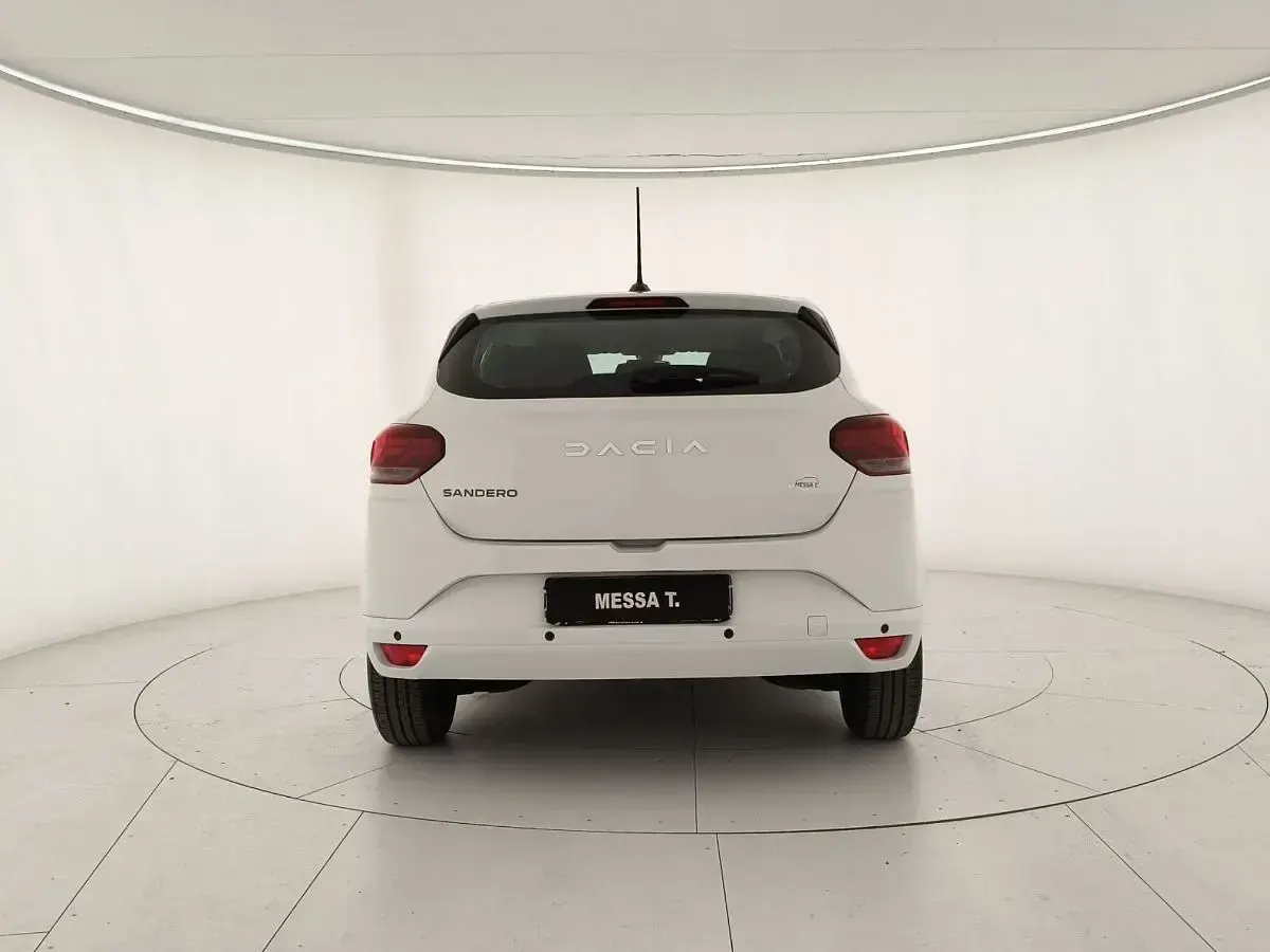 Usata Dacia Sandero Comfort 67 CV (49 kW) 2023 Bianco ghiaccio Berlina