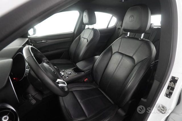 Usata Alfa Romeo Stelvio Ti 210 CV (154 kW) 2023 Bianco SUV