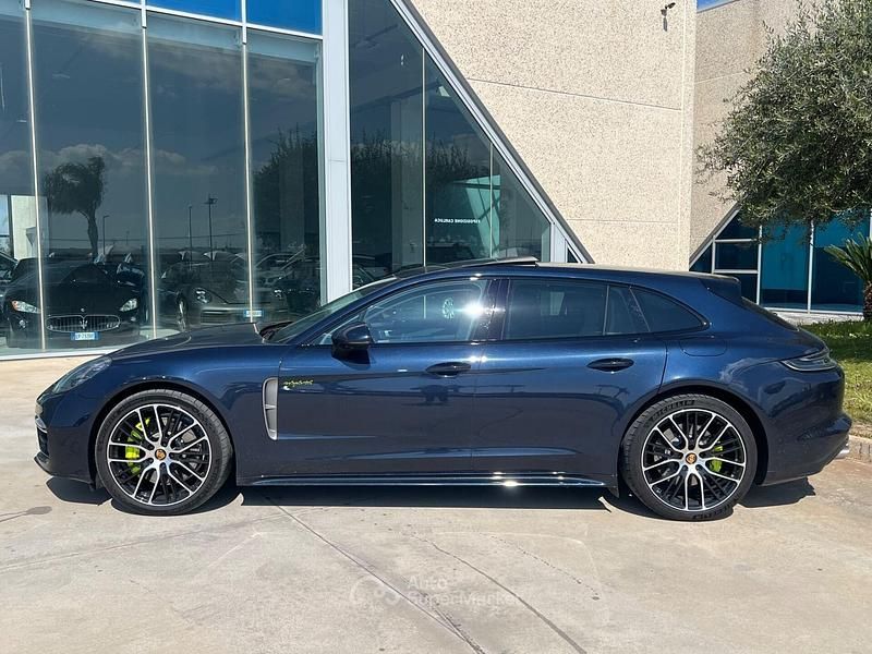 Usata Porsche Panamera Platinum Edition 330 CV (242 kW) 2023 Blu Station wagon