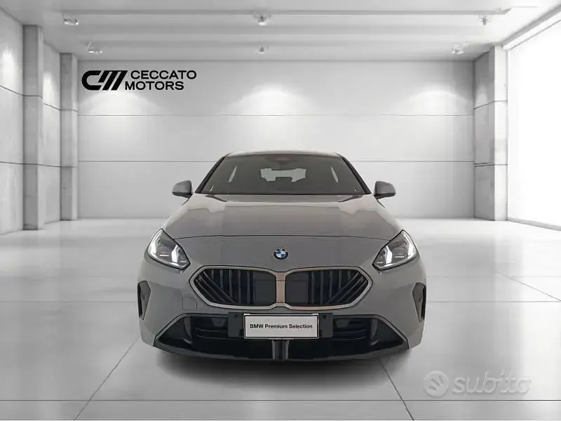 Usata BMW 120 M Sport 163 CV (119 kW) 2025 Grigio Utilitaria