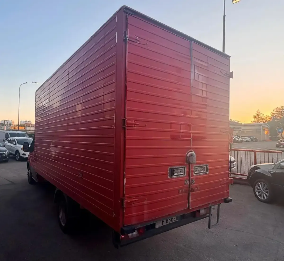 Usata Ford Transit Trend 131 CV (96 kW) 2018 Rosso Furgone