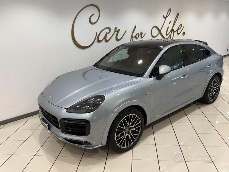 Usata Porsche Cayenne 339 CV (249 kW) 2020 Grigio SUV