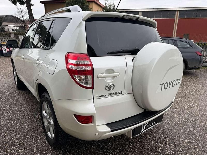 Usata Toyota RAV4 158 CV (116 kW) 2010 Bianco SUV