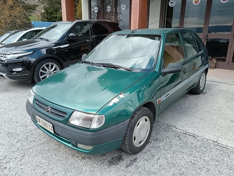 Usata Citroën Saxo 57 CV (41 kW) 1997 Verde Utilitaria