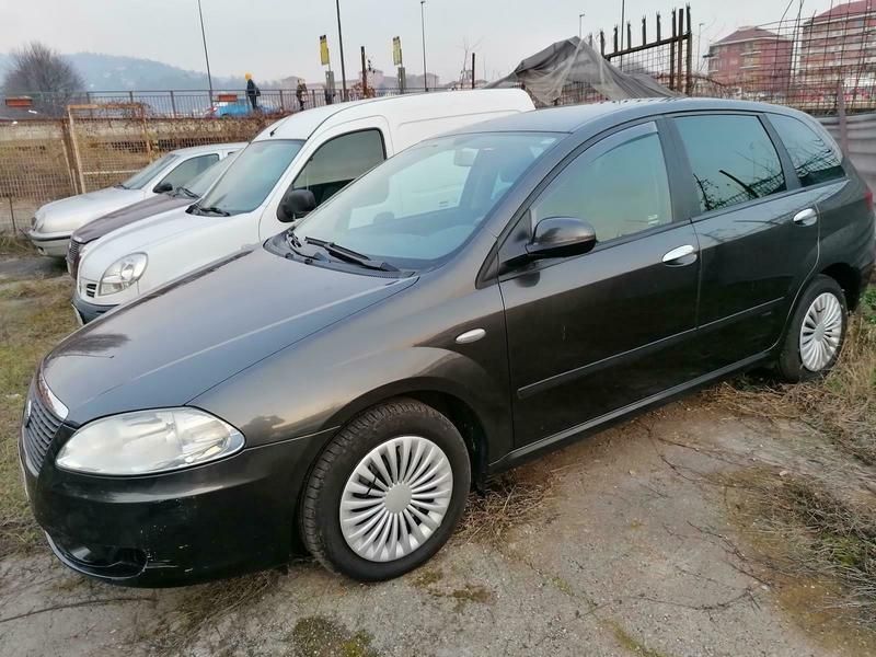 Venduto Fiat Croma Croma1.9 MJT Dynam. auto usate in vendita Venduto Fiat Croma Croma1.9 MJT Dynam. auto usate in vendita