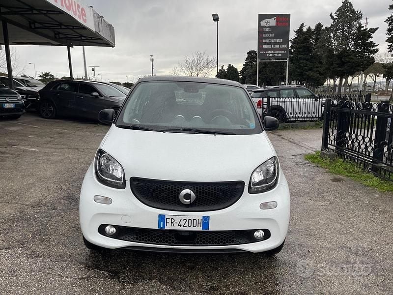 Usata Smart ForFour Passion 70 CV (51 kW) 2018 Bianco Utilitaria