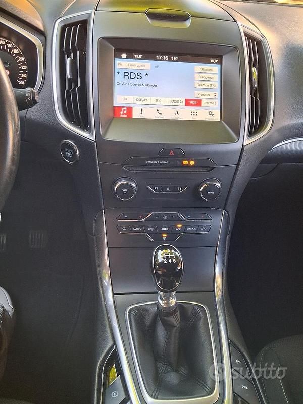 Usata Ford S-MAX S 120 CV (88 kW) 2017 Grigio Monovolume
