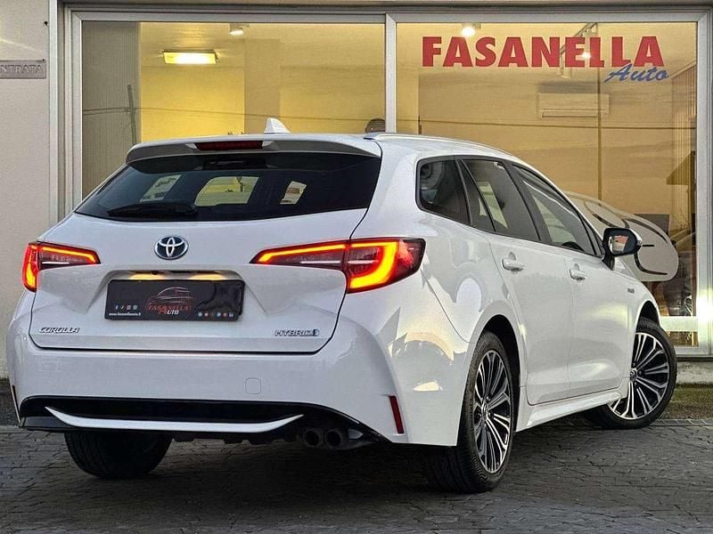Usata Toyota Corolla Business Edition 152 CV (111 kW) 2020 Bianco Station wagon