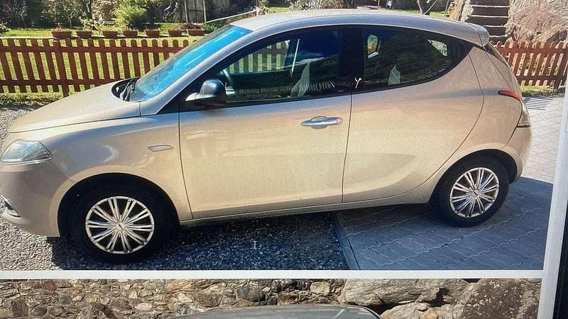 Usata Lancia Ypsilon 69 CV (50 kW) 2015 Other Utilitaria