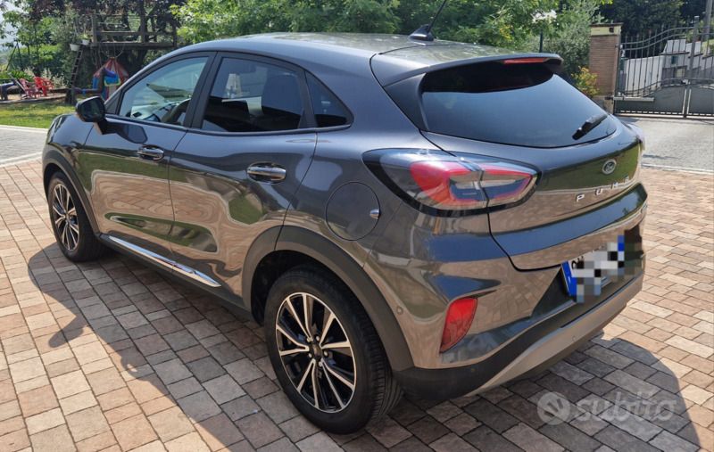 Begagnad Ford Puma 125 HK (91 kW) 2022 Grå SUV