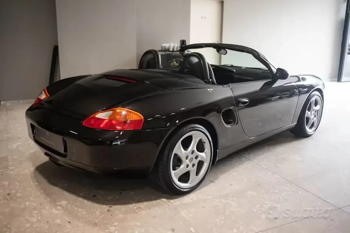 Usata Porsche Boxster 204 CV (150 kW) 1999 Nero Cabrio