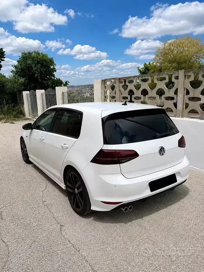 Usata VW Golf VII R-line 110 CV (80 kW) 2016 Bianco Berlina