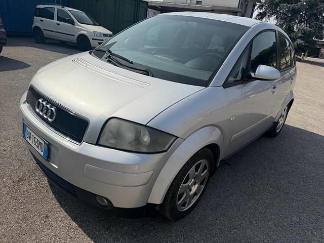 Usata Audi A2 74 CV (54 kW) 2002 Grigio Utilitaria