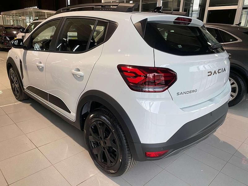 Nuova Dacia Sandero Extreme 101 CV (74 kW) 2025 Bianco Berlina