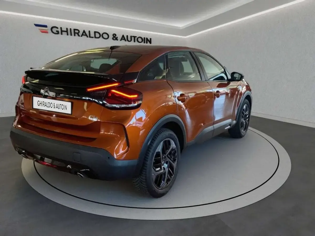 Usata Citroën C4 Feel 131 CV (96 kW) 2022 Arancione Berlina
