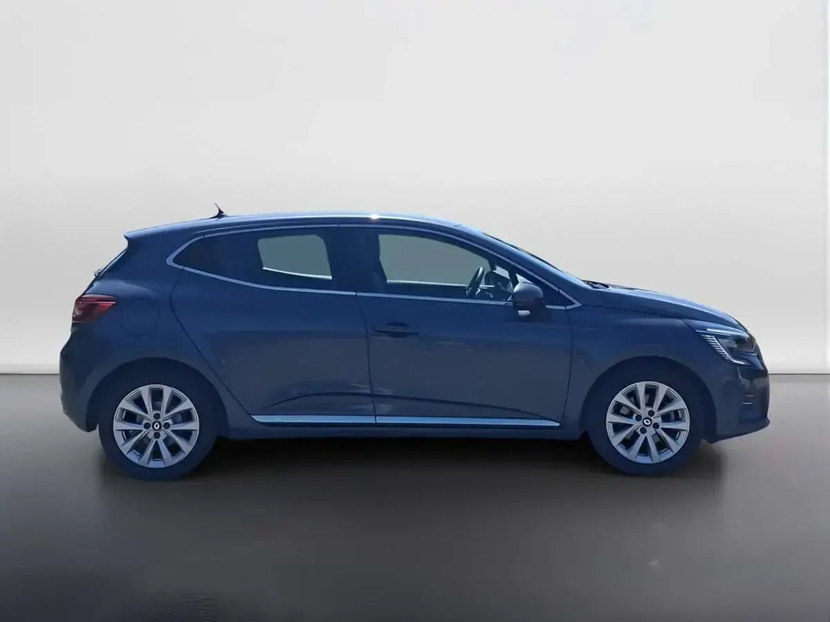 Usata Renault Clio V Intens 140 CV (102 kW) 2022 Grigio Berlina