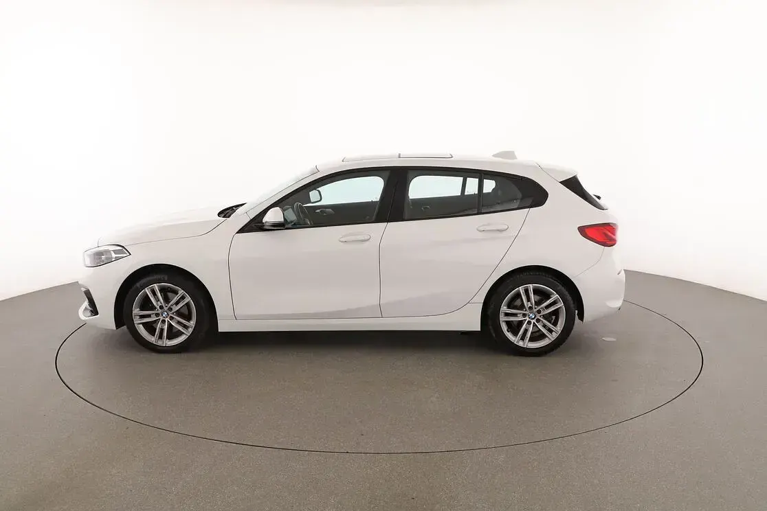 Usata BMW 118 Sport Line 150 CV (110 kW) 2021 Bianco Utilitaria