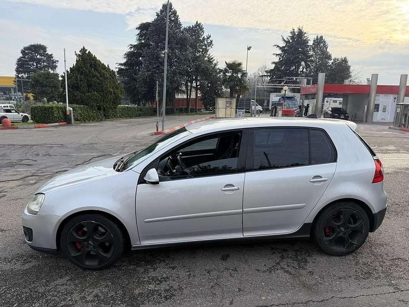 Usata VW Golf V GTI 200 CV (147 kW) 2007 Berlina