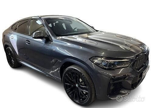 Usata BMW X6 M Sport 340 CV (250 kW) 2022 Blu SUV