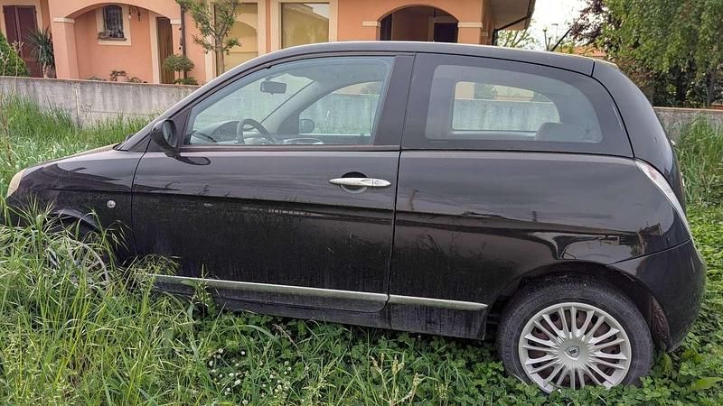 Usata Lancia Ypsilon 60 CV (44 kW) 2007 Utilitaria