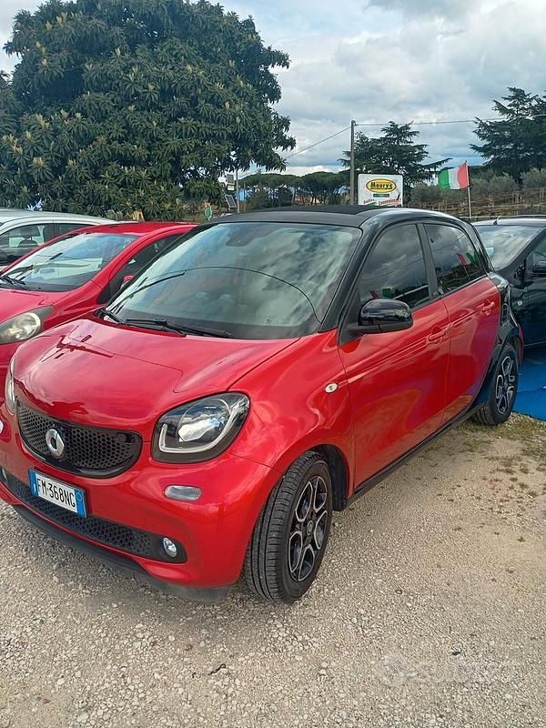 Usata Smart ForFour Prime 71 CV (52 kW) 2018 Nero Utilitaria
