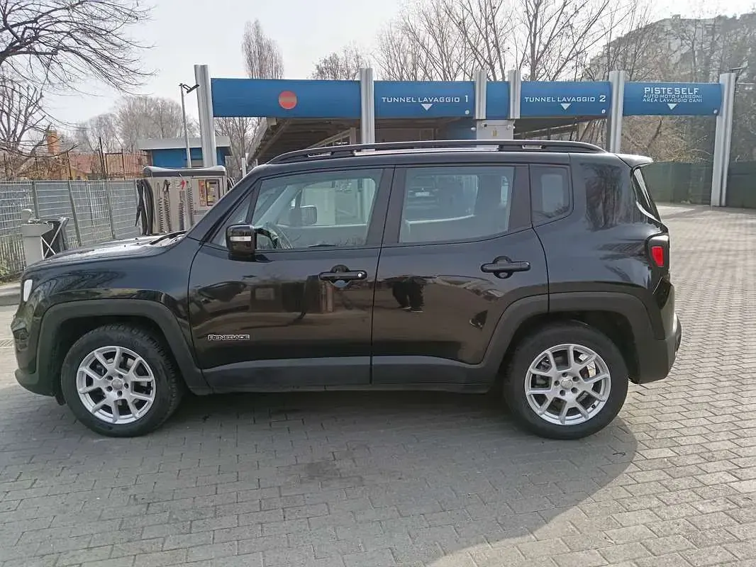 Używany Jeep Renegade Limited 131 KM (96 kW) 2023 Czarny SUV